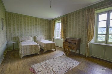 Maison a vendre Vic-sur-Cère 15800 Cantal 450 m2 10 pièces 668800 euros