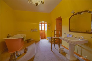 Maison a vendre Vic-sur-Cère 15800 Cantal 450 m2 10 pièces 668800 euros