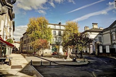 Fonds et murs commerciaux a vendre Aurillac 15000 Cantal 93 m2  190800 euros