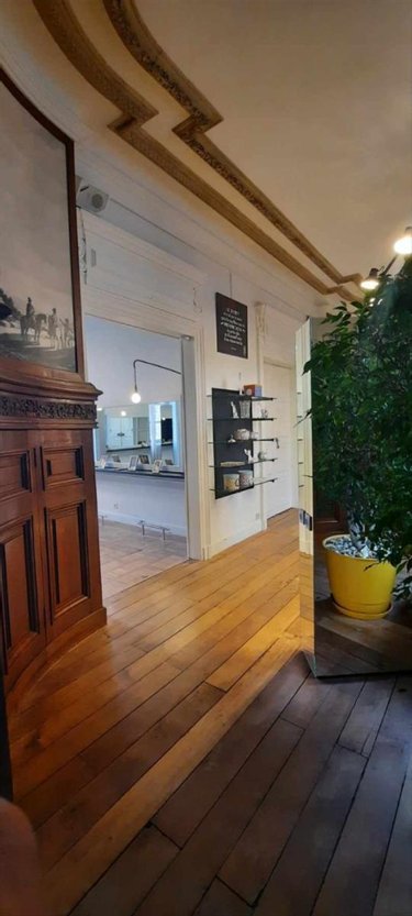 Fonds et murs commerciaux a vendre Aurillac 15000 Cantal 93 m2  190800 euros