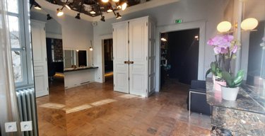 Fonds et murs commerciaux a vendre Aurillac 15000 Cantal 93 m2  190800 euros