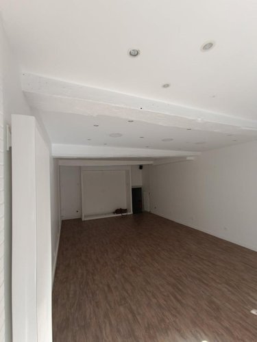 Location fonds et murs commerciaux Bourg-en-Bresse 01000 Ain 80 m2  750 euros