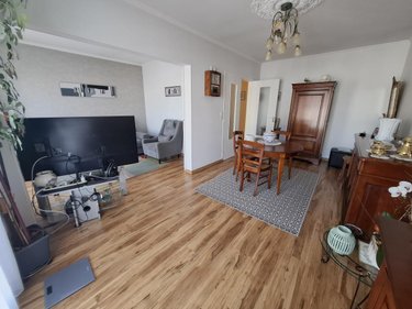 Maison a vendre Saintes 17100 Charente-Maritime 147 m2 8 pièces 374000 euros