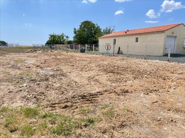Terrain a batir a vendre La Jarrie 17220 Charente-Maritime 630 m2  147000 euros