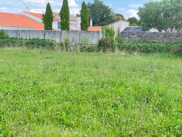 Terrain a batir a vendre La Jarrie 17220 Charente-Maritime 550 m2  126000 euros