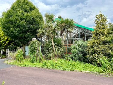 Fonds et murs commerciaux a vendre Saint-Sauveur-le-Vicomte 50390 Manche 1300 m2  210560 euros