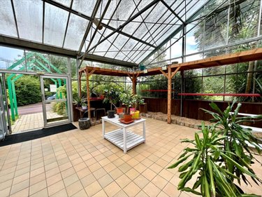 Fonds et murs commerciaux a vendre Saint-Sauveur-le-Vicomte 50390 Manche 1300 m2  210560 euros