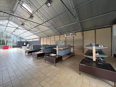 Fonds et murs commerciaux a vendre Saint-Sauveur-le-Vicomte 50390 Manche 1300 m2  147680 euros