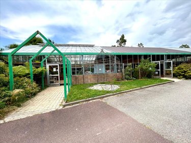 Fonds et murs commerciaux a vendre Saint-Sauveur-le-Vicomte 50390 Manche 1300 m2  147680 euros