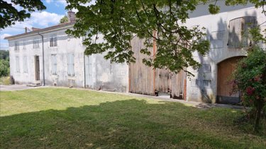 Maison a vendre Jonzac 17500 Charente-Maritime 200 m2 8 pièces 147000 euros