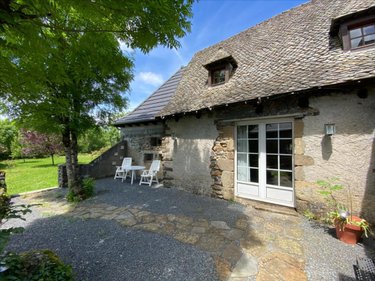 Maison a vendre Saint-Santin-Cantalès 15150 Cantal 184 m2 6 pièces 148400 euros