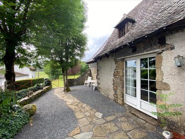 Maison a vendre Saint-Santin-Cantalès 15150 Cantal 184 m2 6 pièces 148400 euros