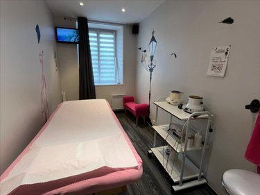 Fonds et murs commerciaux a vendre Carentan-les-Marais 50500 Manche 70 m2  65300 euros