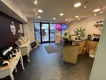 Fonds et murs commerciaux a vendre Carentan-les-Marais 50500 Manche 70 m2  65300 euros