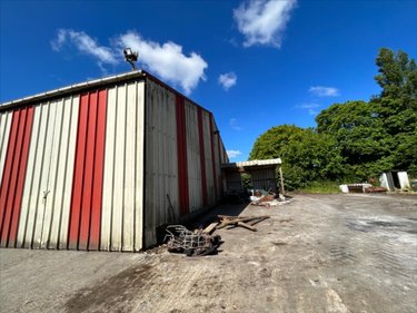 Immeuble a vendre Scaër 29390 Finistère 400 m2  199000 euros