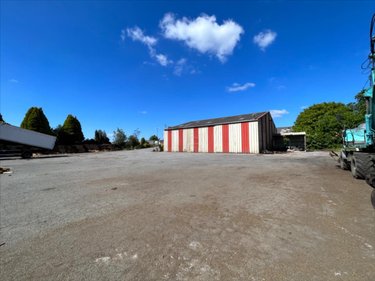 Immeuble a vendre Scaër 29390 Finistère 400 m2  199000 euros