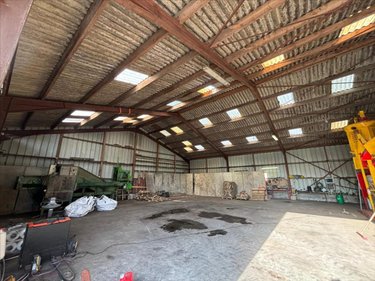 Immeuble a vendre Scaër 29390 Finistère 400 m2  199000 euros