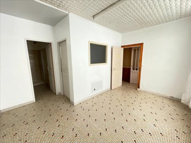 Immeuble a vendre Marans 17230 Charente-Maritime 240 m2  157500 euros