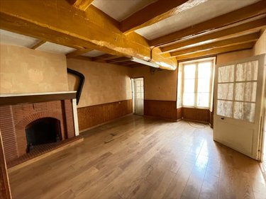 Immeuble a vendre Marans 17230 Charente-Maritime 240 m2  157500 euros