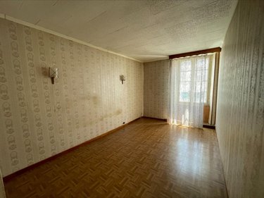 Immeuble a vendre Marans 17230 Charente-Maritime 240 m2  157500 euros