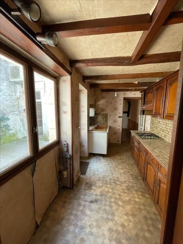 Immeuble a vendre Marans 17230 Charente-Maritime 240 m2  157500 euros