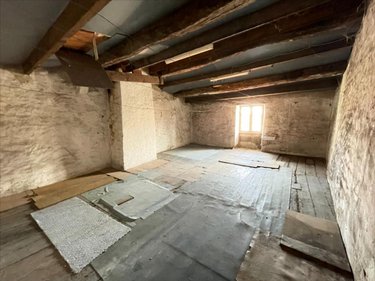 Immeuble a vendre Marans 17230 Charente-Maritime 240 m2  157500 euros