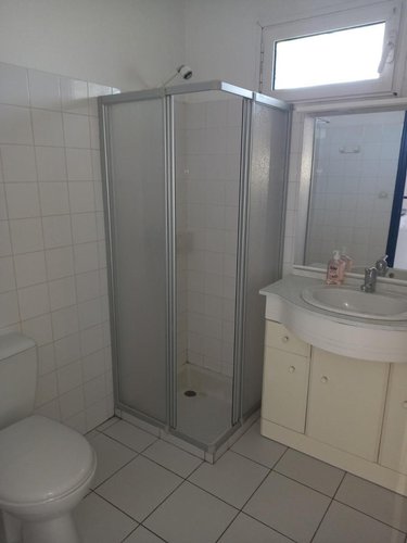 Location appartement Saint-Chély-d'Apcher 48200 Lozère 28 m2  340 euros