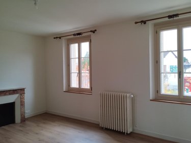 Location maison Neuville-sur-Sarthe 72190 Sarthe 161 m2  1500 euros