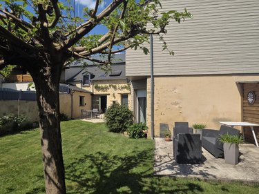 Immeuble a vendre Coudray 53200 Mayenne 455 m2  641600 euros