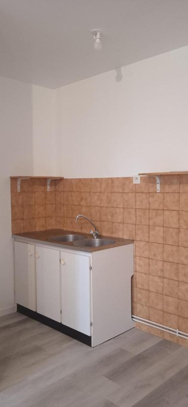 Location appartement Montargis 45200 Loiret 40 m2 2 pièces 505 euros
