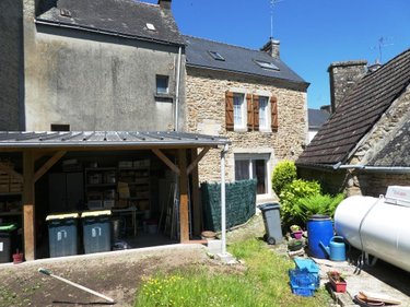 Immeuble a vendre Bubry 56310 Morbihan 400 m2  241600 euros
