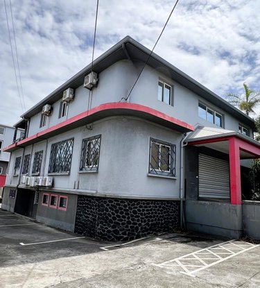 Immeuble a vendre Saint-Pierre 97410 Réunion 878 m2  2450000 euros