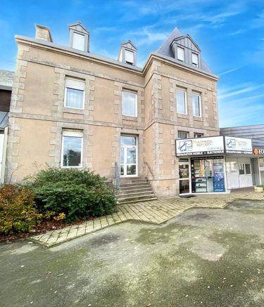 Immeuble a vendre Loudéac 22600 Côtes-d'Armor 259 m2  514800 euros