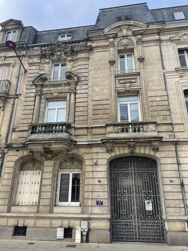 Immeuble a vendre Le Mans 72000 Sarthe 471 m2  984200 euros