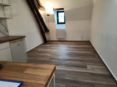 Location appartement Le Neubourg 27110 Eure 21 m2 1 pièce 423 euros