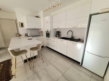 Appartement a vendre Pierrelatte 26700 Drôme 70 m2 3 pièces 271700 euros