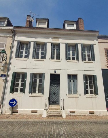 Maison a vendre Montargis 45200 Loiret 180 m2 9 pièces 235900 euros