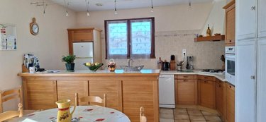 Maison a vendre Vic-Fezensac 32190 Gers 207 m2 8 pièces 271000 euros