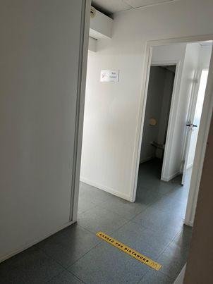 Location fonds et murs commerciaux Pierrelatte 26700 Drôme 120 m2  990 euros