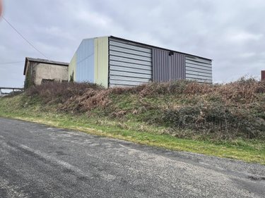 Fonds et murs commerciaux a vendre Baugé-en-Anjou 49150 Maine-et-Loire 500 m2  292600 euros
