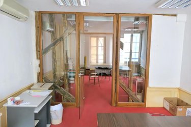 Immeuble a vendre Bourges 18000 Cher 310 m2  374400 euros