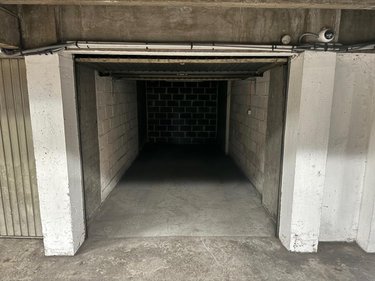 Location garage et parking Lille 59000 Nord 10 m2  95 euros