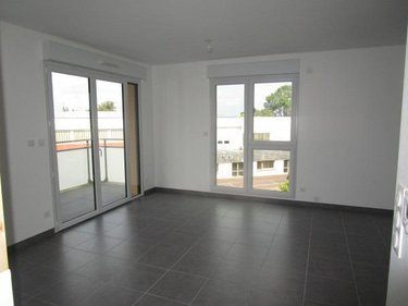 Location appartement Carentan-les-Marais 50500 Manche 62 m2 3 pièces 827 euros