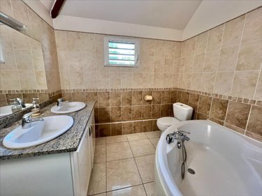 Maison a vendre Le Tampon 97430 Réunion 112 m2 5 pièces 540000 euros