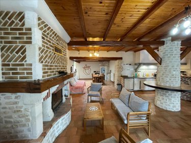 Maison a vendre La Taillée 85450 Vendée 186 m2 4 pièces 228800 euros