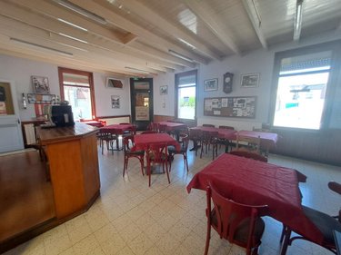 Fonds et murs commerciaux a vendre Nortkerque 62370 Pas-de-Calais 150 m2  94740 euros