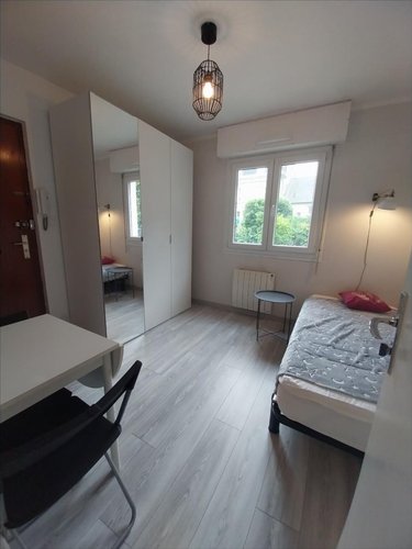 Location appartement Dinan 22100 Côtes-d'Armor 13 m2 1 pièce 420 euros