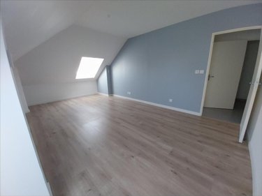 Location appartement Dol-de-Bretagne 35120 Ille-et-Vilaine 74 m2 3 pièces 890 euros
