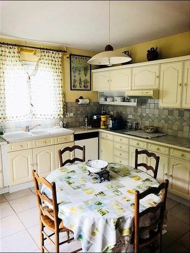 Maison a vendre Barbezieux-Saint-Hilaire 16300 Charente 242 m2 5 pièces 399000 euros