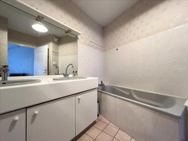 Appartement a vendre Blois 41000 Loir-et-Cher 127 m2 5 pièces 205440 euros